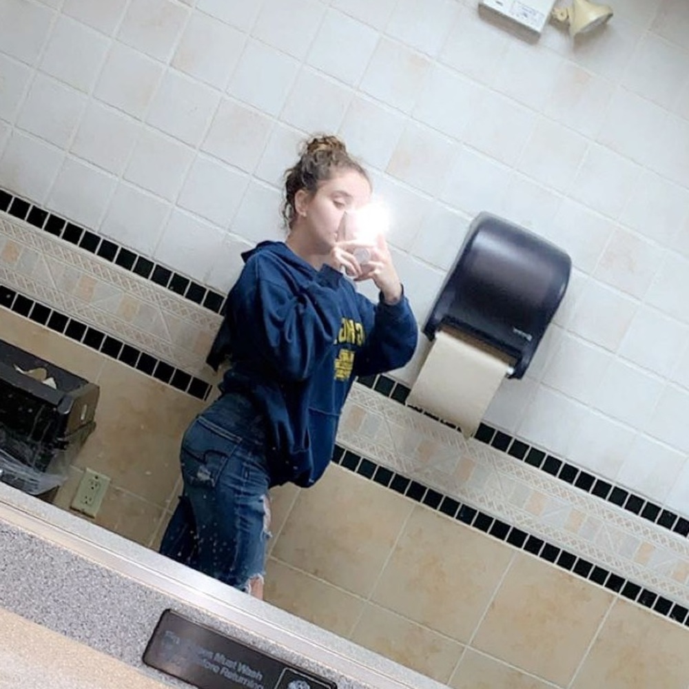 Meet your Posher, Samantha